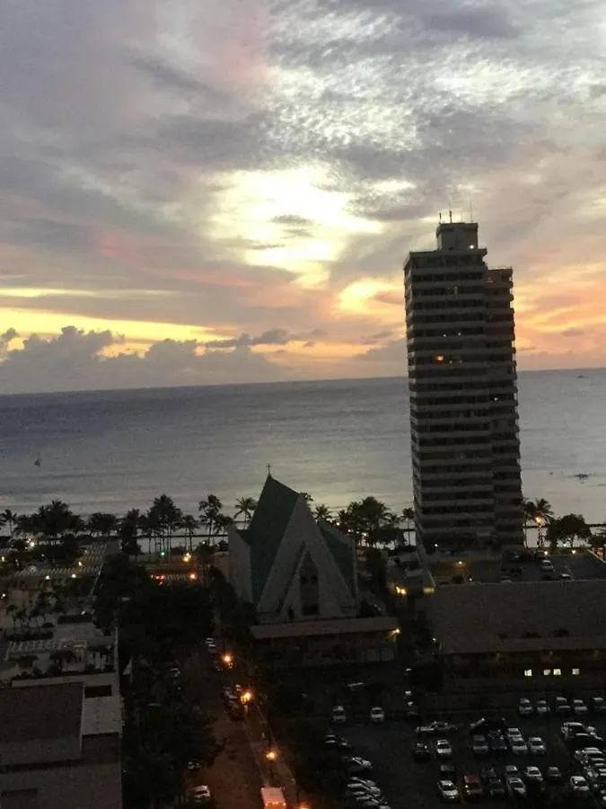 Вилла Waikiki Banyan By Darmic Oahu Дом отдыха